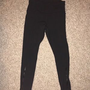 Athleta Black Cropped leggings